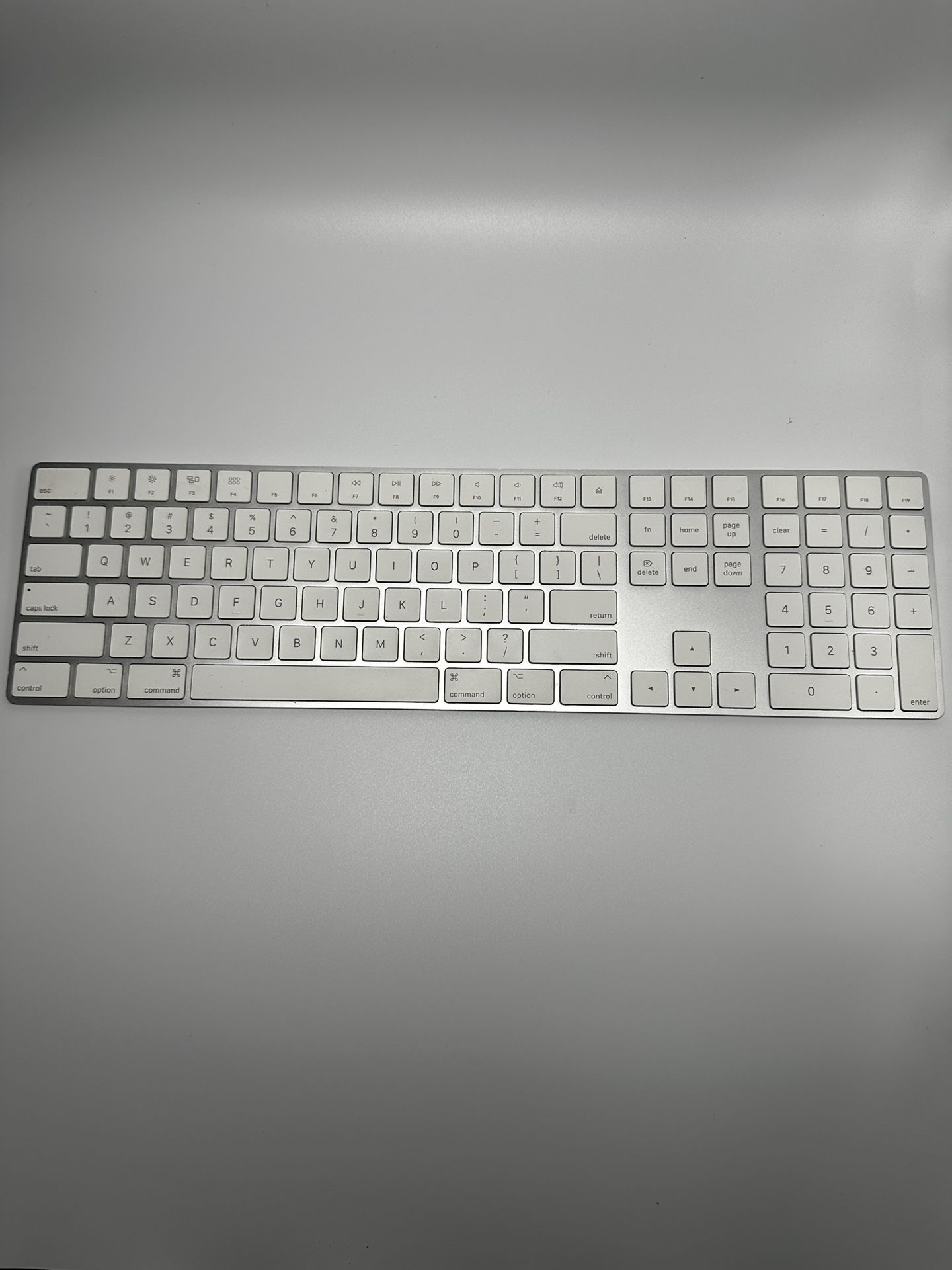 Apple A1834 Wireless Keyboard