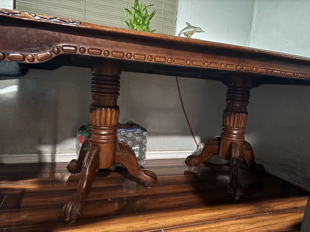 Wood Table... Mesa De Madera