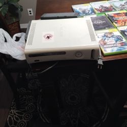 Xbox 360 Arcade With Games