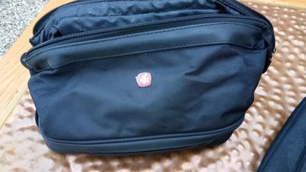 * Tolitry Travel Bags