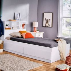 Twin Size Kids Bed. 
