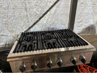 Thermador Stove + Hood $400