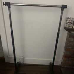 Free Basic Clothing Hanging Rack 
