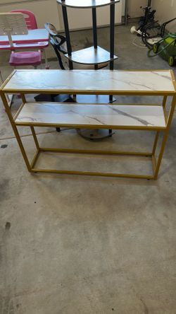 Entry way table