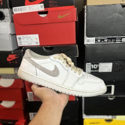 Jordan 1 Low Neutral Grey size 11.5 USED 