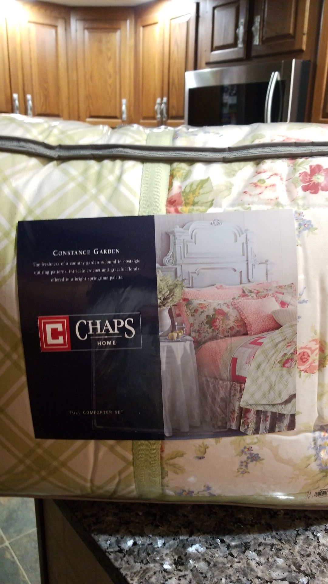 Sale Chaps new full comforter set paid $220 asking $40!