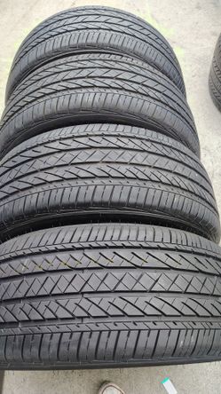 Set de llantas usadas Bridgestone turanza  el 440 235/45/r/18 94v año    2024