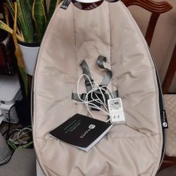 Mamaroo Baby Swing