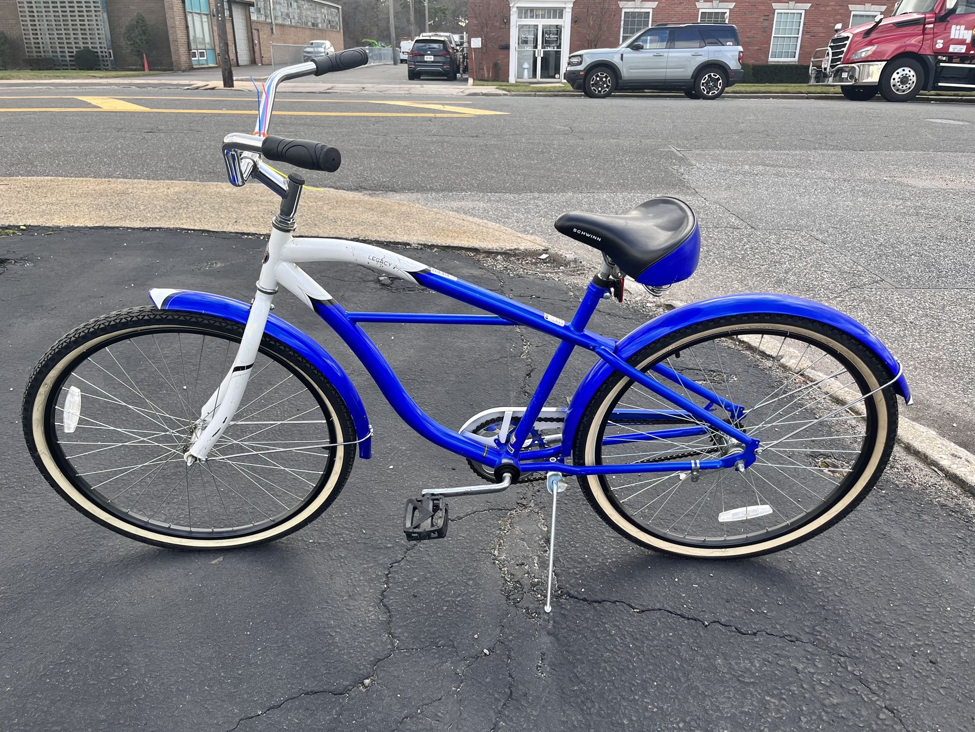 schwinn legacy beach cruiser blue