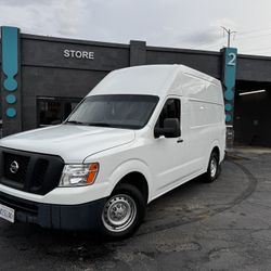 Nissan NV 2500