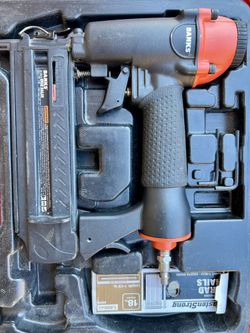 Banks 18 Gauge  2-in-1 Brad Air Nailer