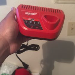 Milwaukee M12 Charger