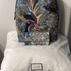 Authentic 💙 Gucci GG Supreme Blooms Embroidery Bird Bee Backpack and Wallet 