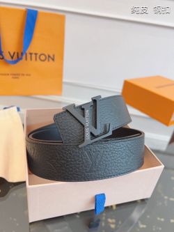 LV Men’s Belt With Box 2026 New