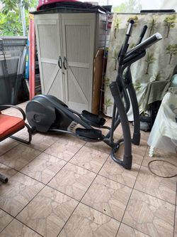 Smooth Fitness CE 3.2 Elliptical