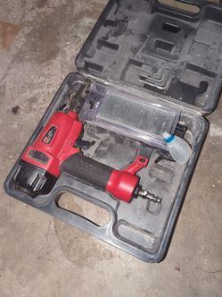 Brad nailer