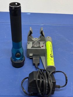 Streamlight Stinger LED Blue Rechargeable Flashlight 2 Battery & Charger