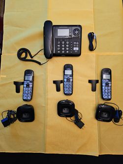 Phone Base & 3 Cordless w/base