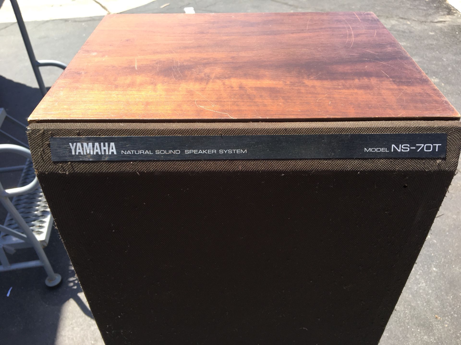 Yamaha vintage speakers.