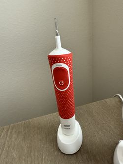 Kids Electric Toothbrush And Charger 5