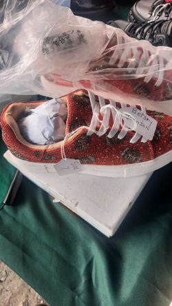 Betsey Johnson Sidney sneakers