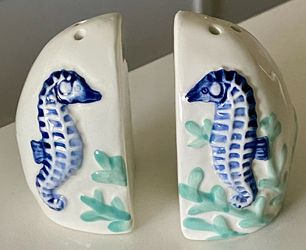 Nautical salt and pepper shaker set
