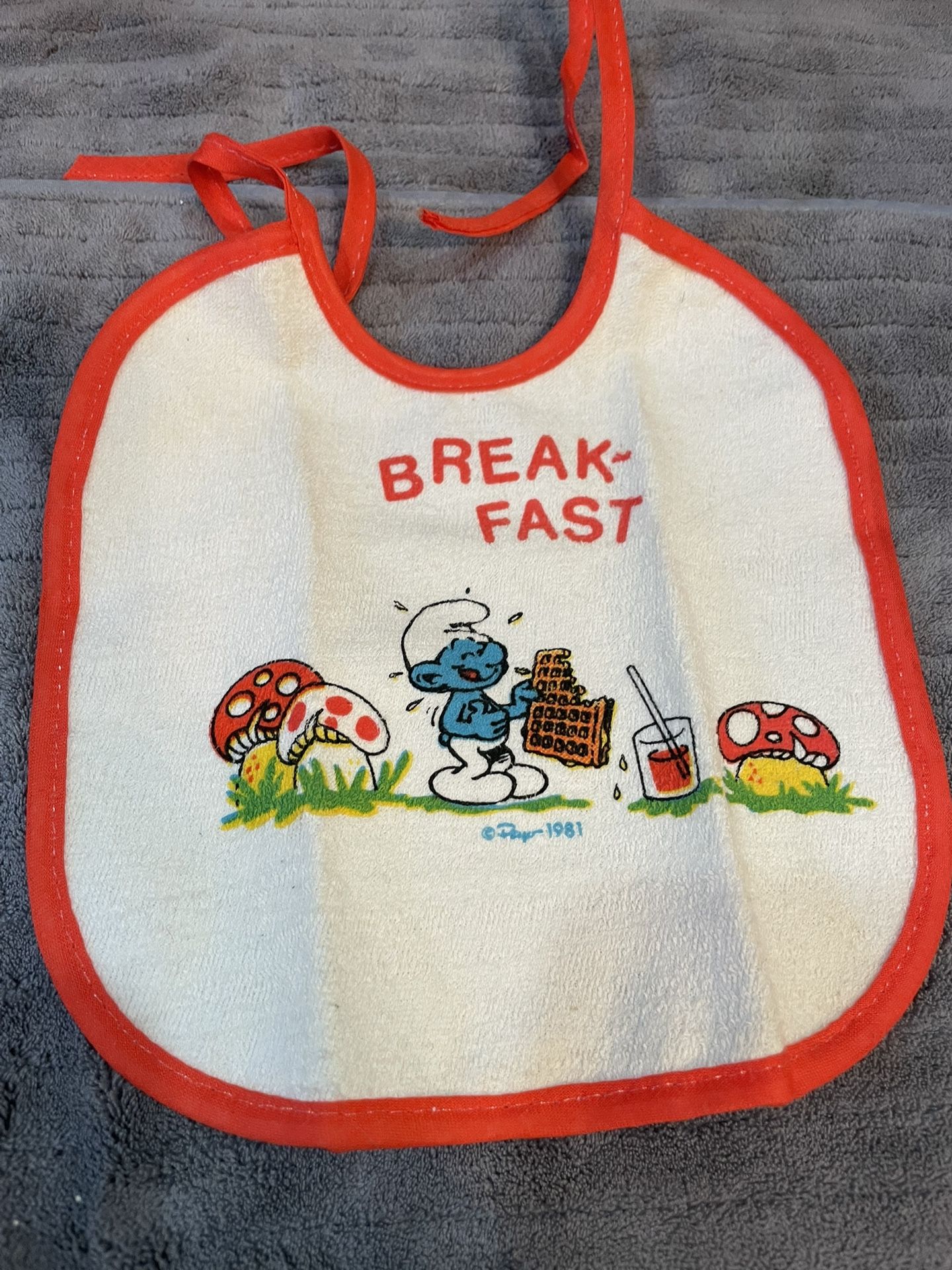 Vintage Payo 80’s Baby Bib White Red Trim SMURF Breakfast Cotton