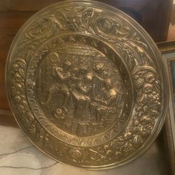Vintage Brass Colonial Tavern Scene Wall Plaque Chimney Flue Cover 22.5 " Diameter