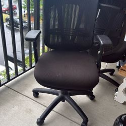 Office Chair Very Good Condition 