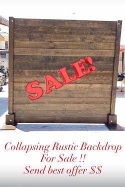 Collapsing Rustic Backdrop Wall