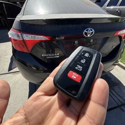 Llaves De Autos / Car Keys And Remotes