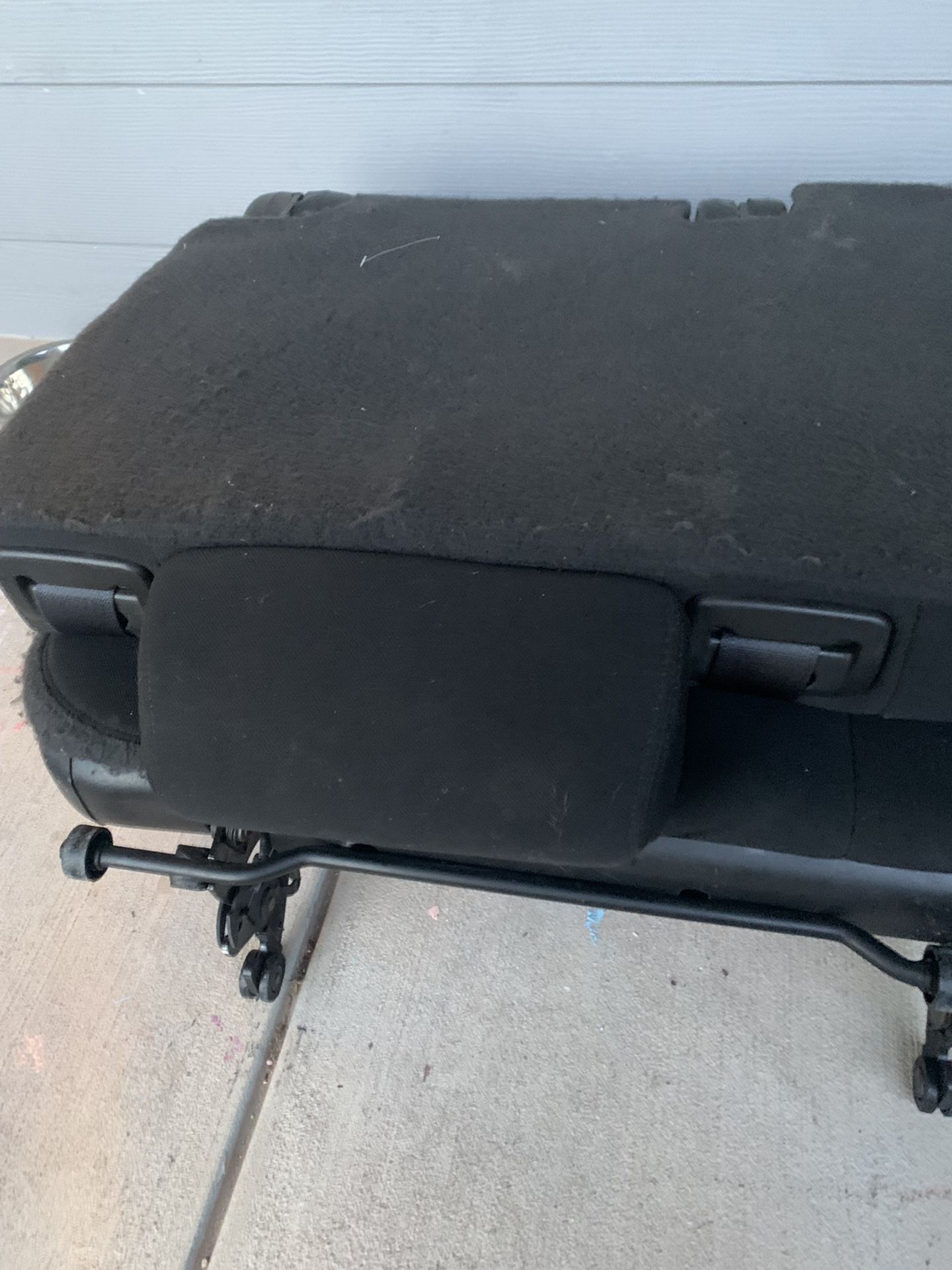 2011 Yukon 3rd Row Seats