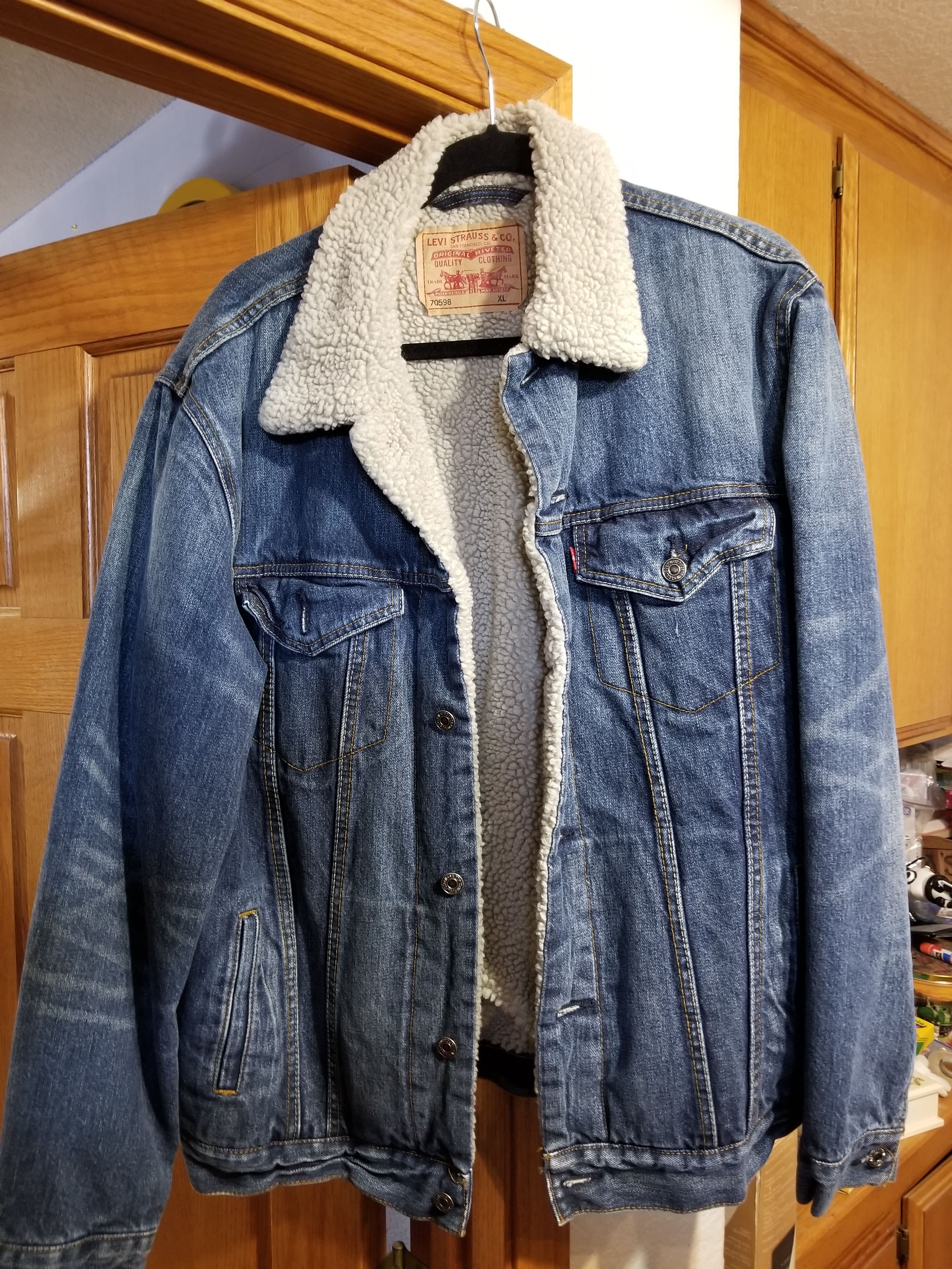 ackets Railroad jackets, Dodgers jersey, Levi jackets winter jackets mint condition