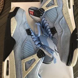 Nike Air Jordan 4 Retro “University Blue” Sz 10