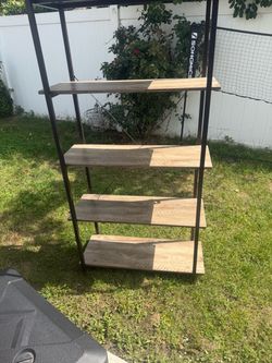 Shoes rack