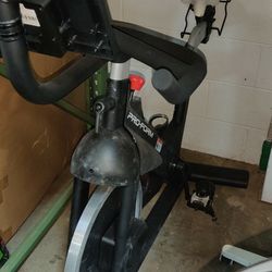 Pro-form Upright Exercise Bike