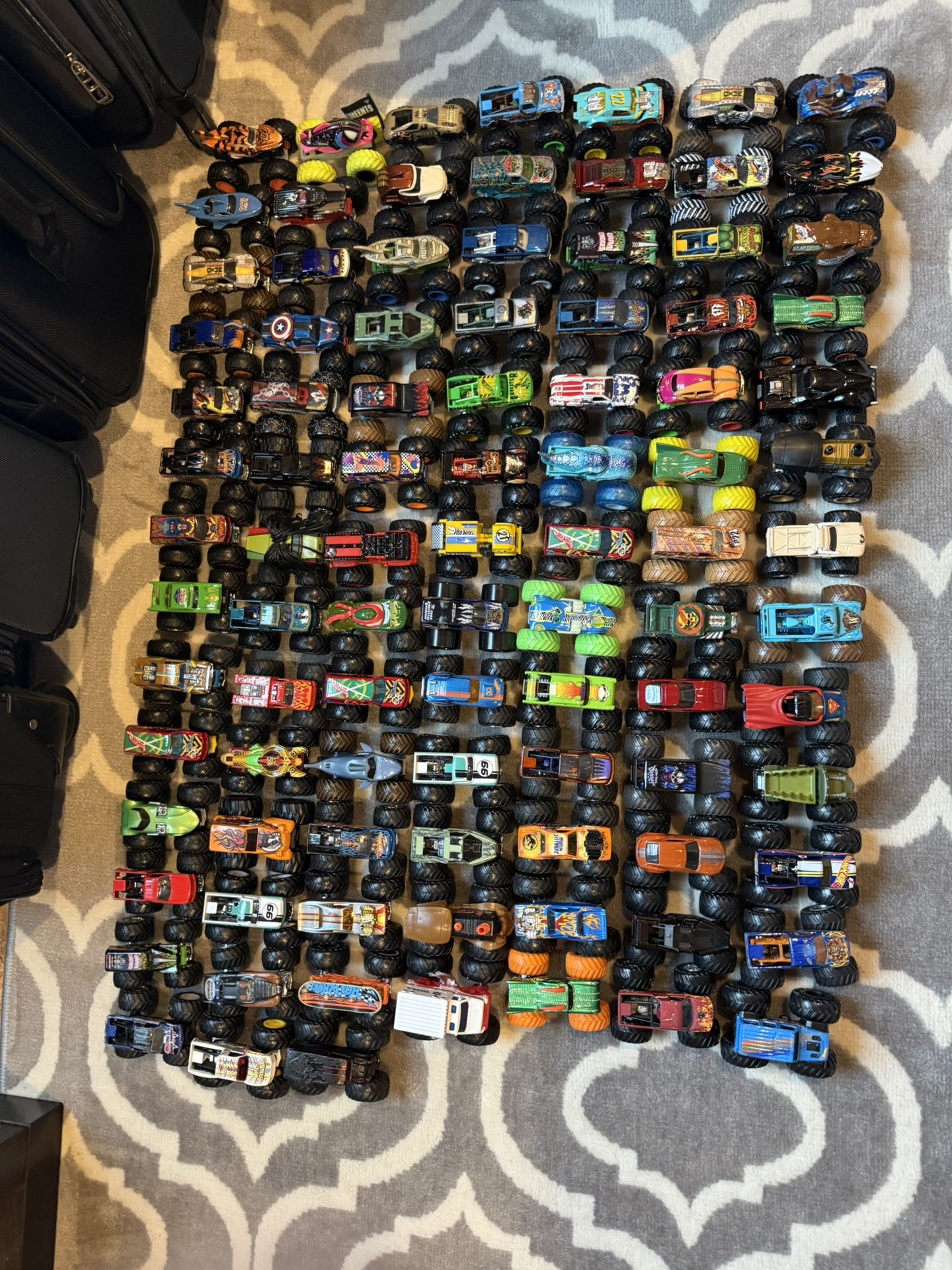 Huge Lot Monster Truck 1/64 Scale