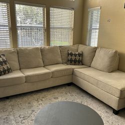 Couch/ Sectional 