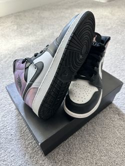 Air Jordan 1 Mid SE 