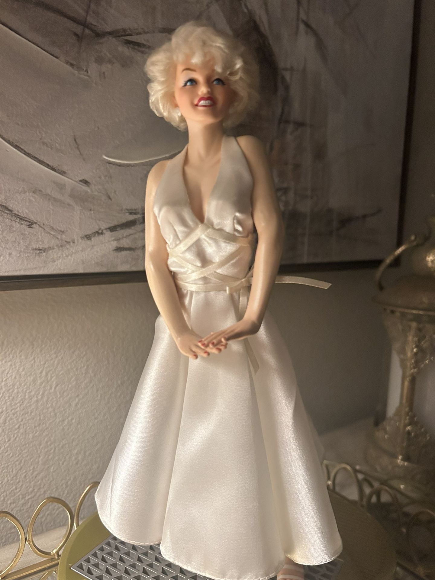 MARIlYN MONROE LIMITED EDITION TELEPHONE
