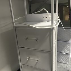Chargeable Nightstand 
