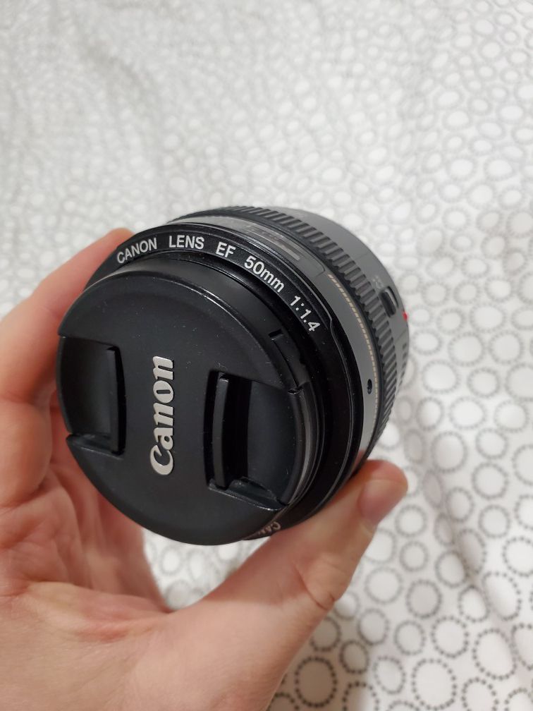 Canon EF 50mm 1/1.4 Lens