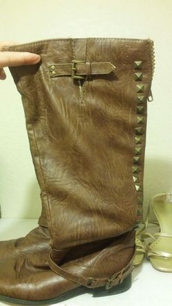 Brown boots Size 8