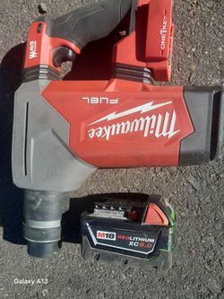 Milwaukee hand tools