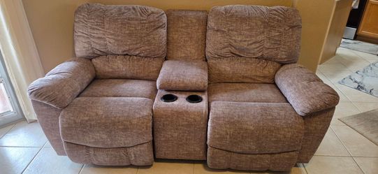 La-Z-Boy Recliner Loveseat And Recliner Armchair