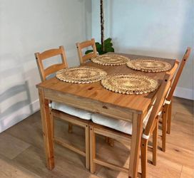 Table with chairs