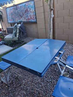 Portable folding picnic table