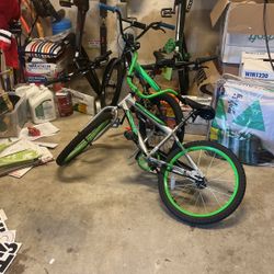Kids Bikes Like New 