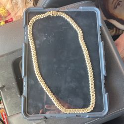 CUBAN LINK SOLID 