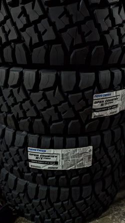 35x12.50R17 Toyo RT Pro 📣